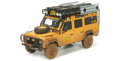 Voitures Competition-1/18-AlmostReal-Land Rover Defender 110